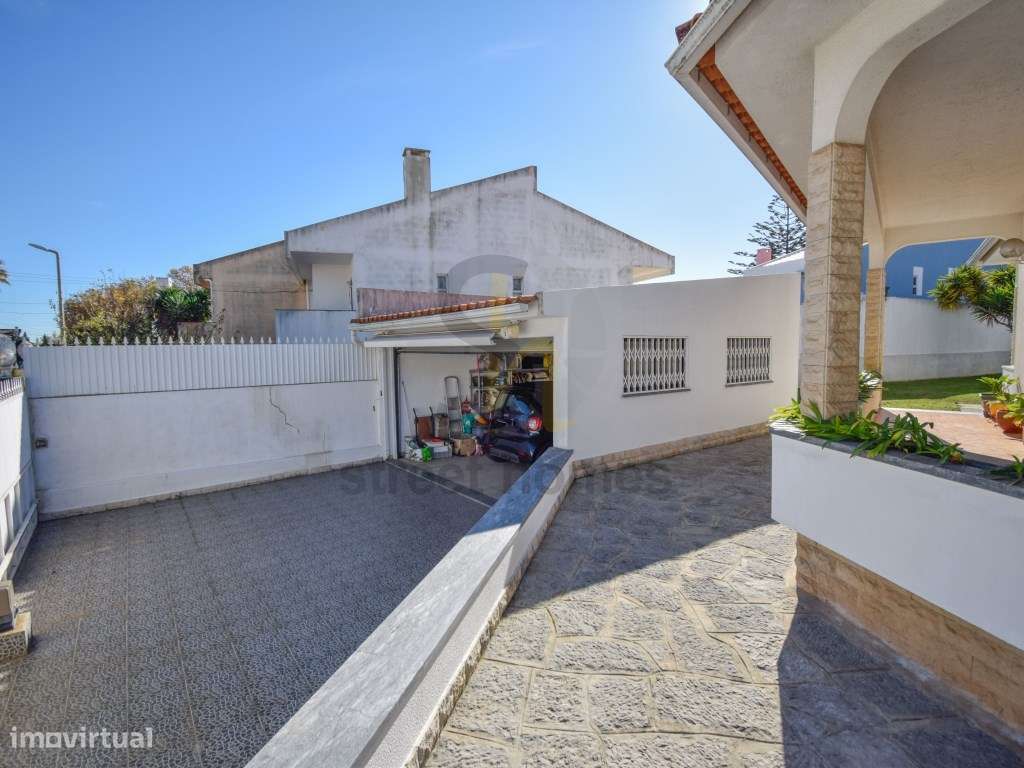 Moradia T6 com piscina na Quinta da Bicuda Cascais-36