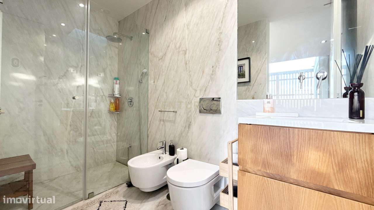 Moradia Térrea de Luxo com Piscina Aquecida e Jacuzzi a 2 km da Praia-16