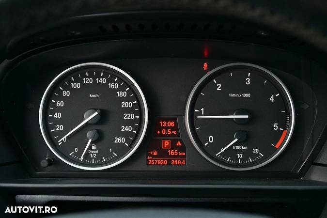 BMW Seria 5 520d Touring Aut. Edition Exclusive - 16