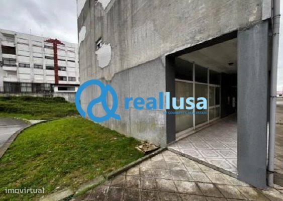 Loja comércio de rua Freamunde Paços de Ferreira Retoma de banco-6