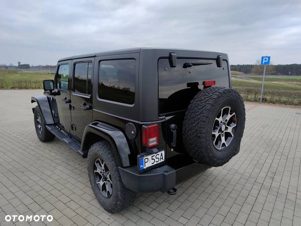 Jeep Wrangler 3.6 Unlim Sahara - 10