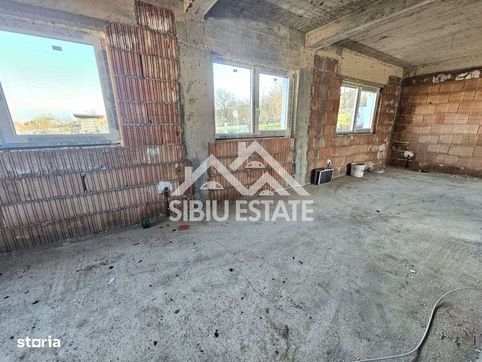 Casa tip duplex , Sura Mica , Sibiu - Imagine principală: 5/11