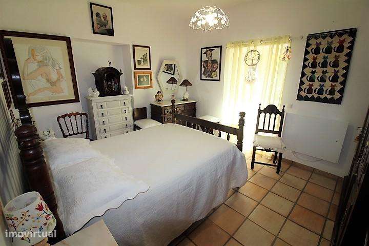 Moradia V2 com terreno 722 m2 Alcantarilha / Pêra-13