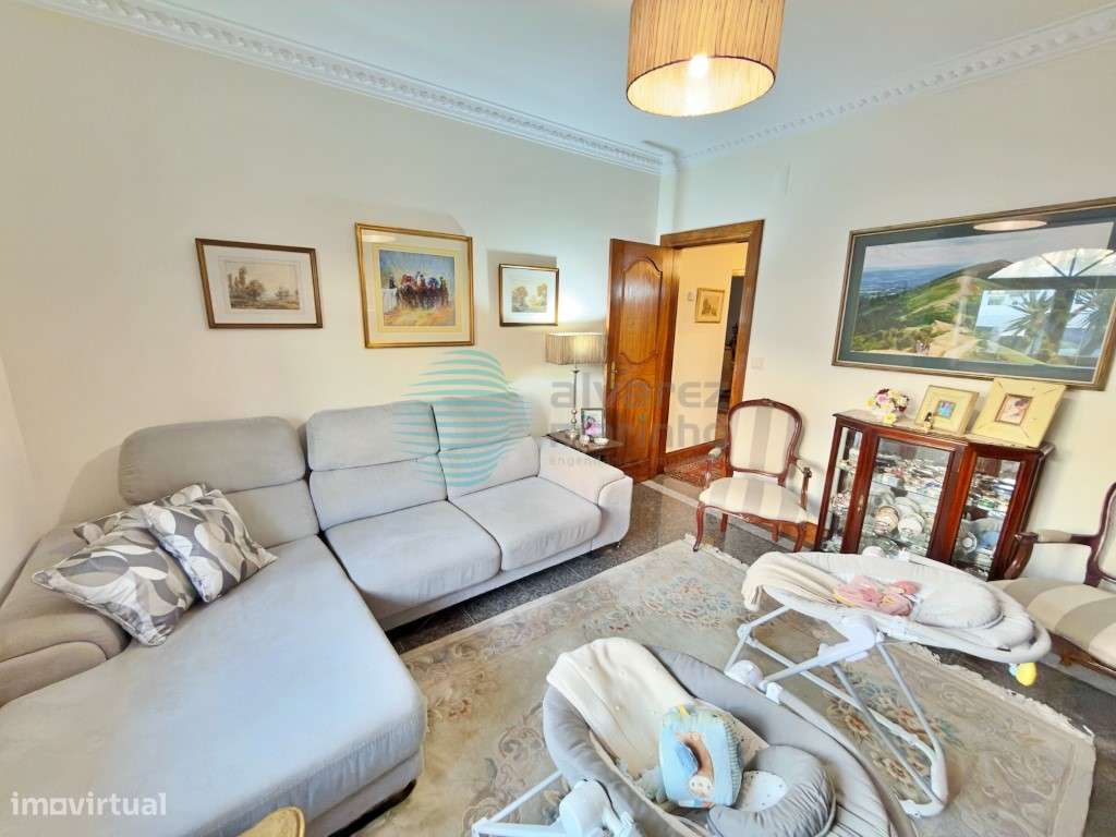 Moradia V5 com terreno com 2075m2, vista de mar-28