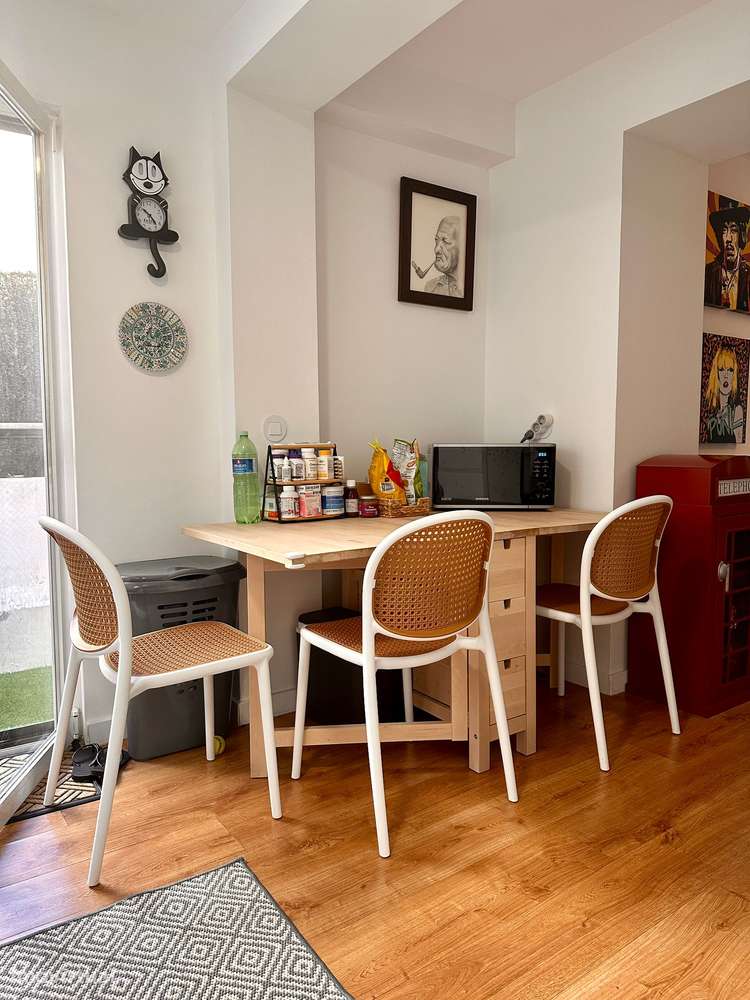 Apartamento T2+1 com pátio privativo no centro de Alverca do Ribatejo-8