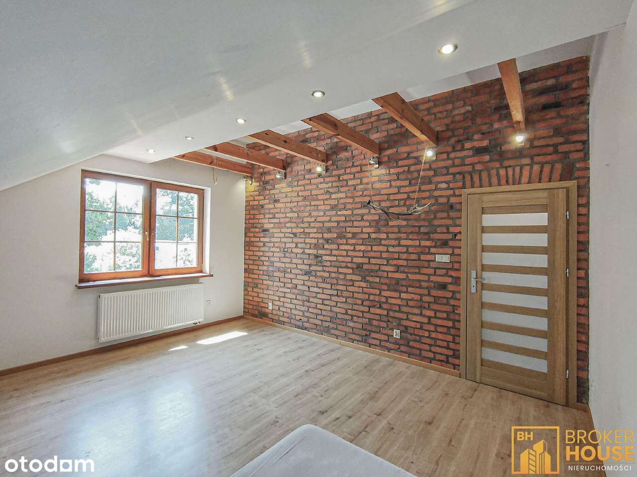 Wyjątkowy dom na dużej działce- Ciepielowice-10