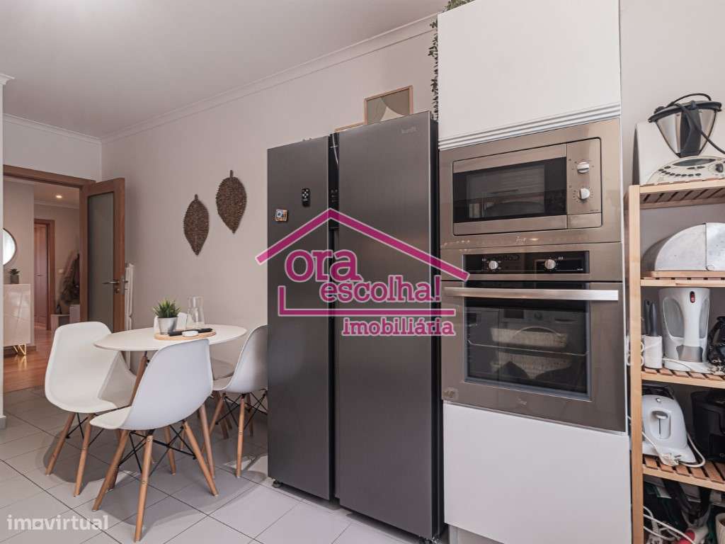 Apartamento T2 recente com 100 m2, Suíte e Parqueamento em Paio Pires!-5