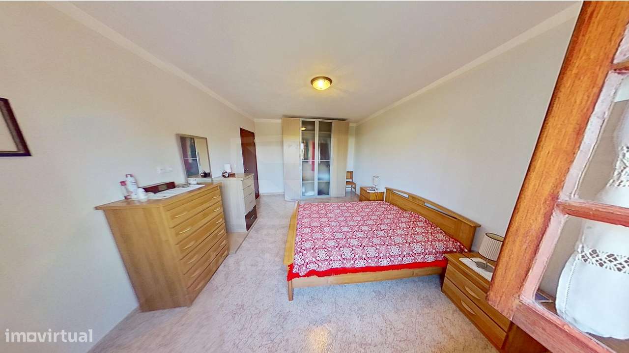 Moradia T6 com Terreno 1000 m² + Terreno Rústico – Medelim-38