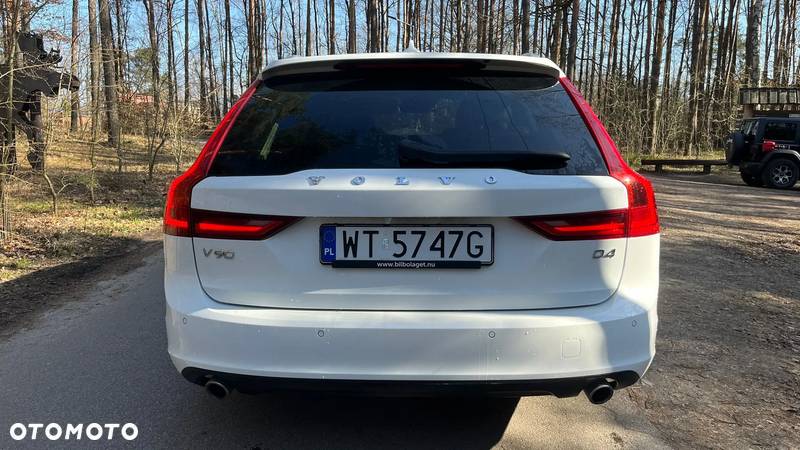 Volvo V90 D4 AWD Momentum - 8