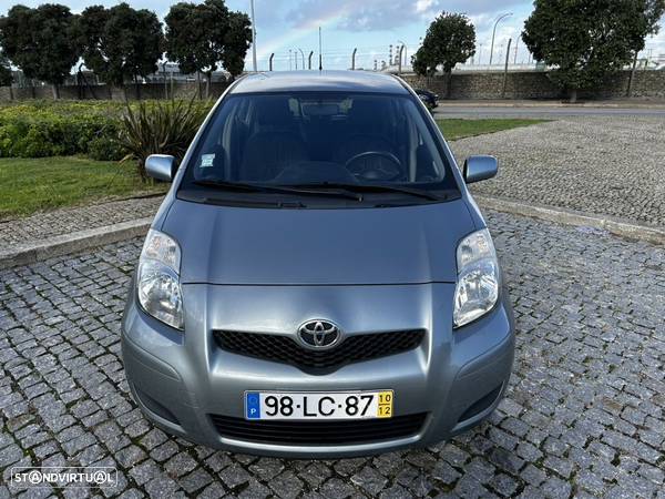 Toyota Yaris - 1