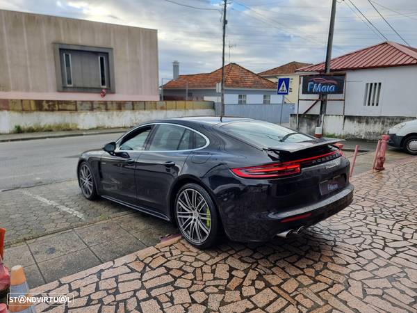 Porsche Panamera 4 E-Hybrid - 7