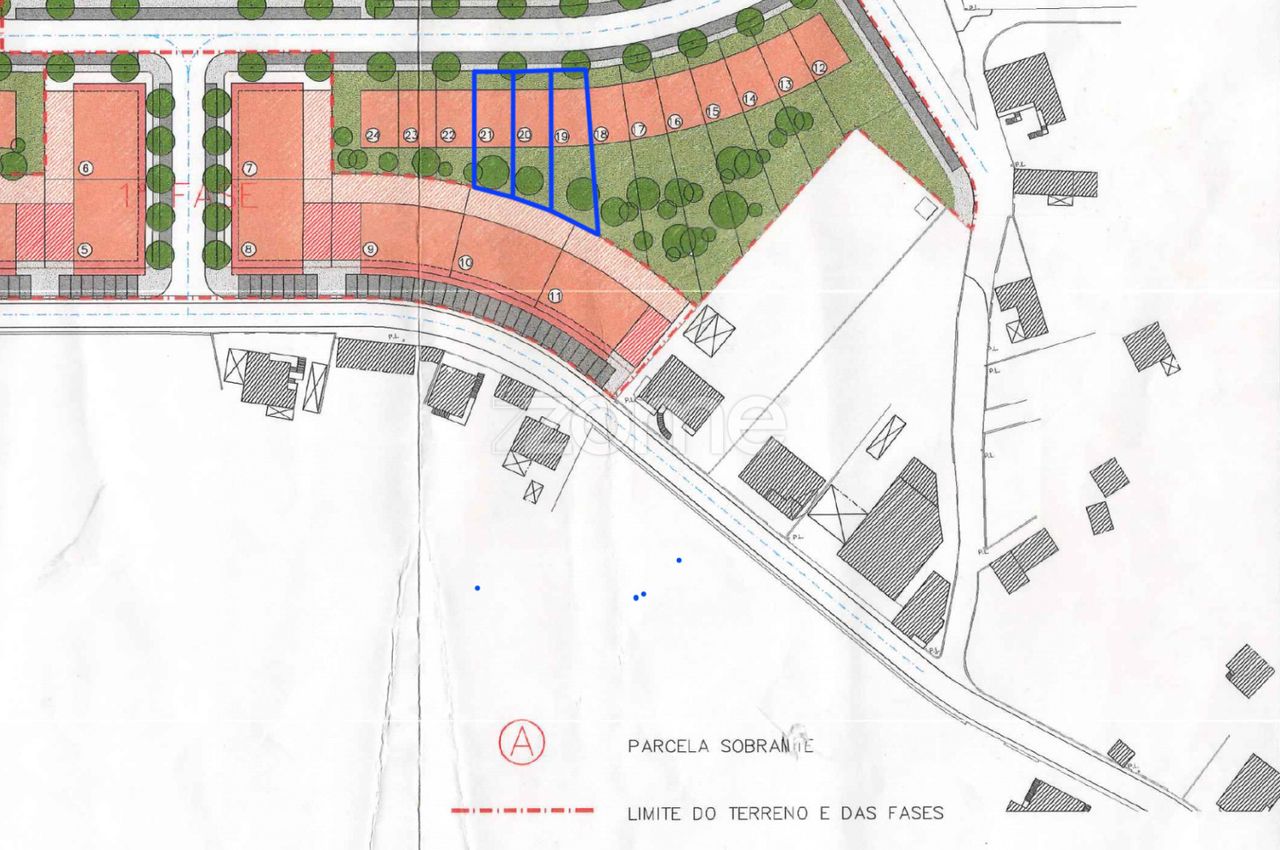 3 Lotes de Terreno para const. de Moradias - Aldeamento Nova Caíde