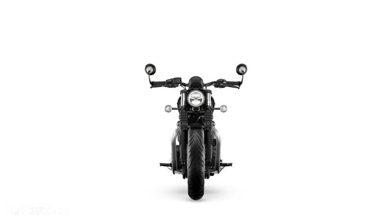 Triumph Bonneville Bobber - 8