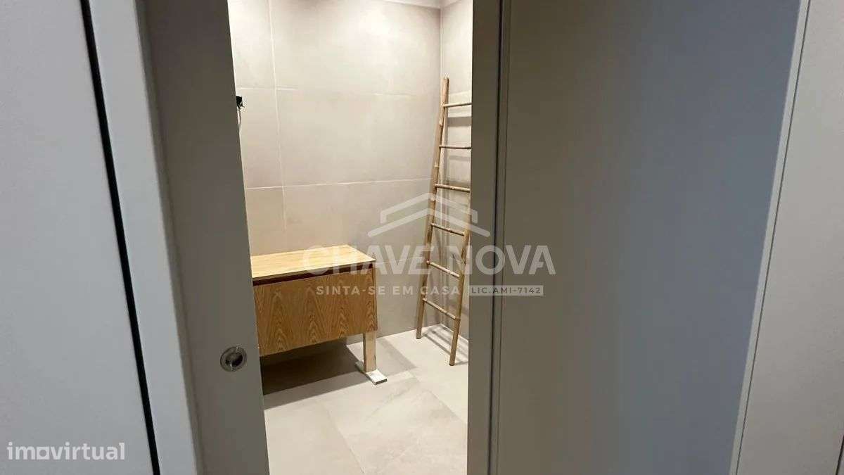 Apartamento Novo T1 Edifício The Luxor - Coimbrões-15