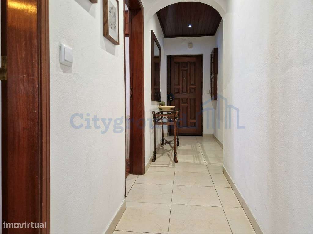 Apartamento T2+1 no centro de Moscavide-11