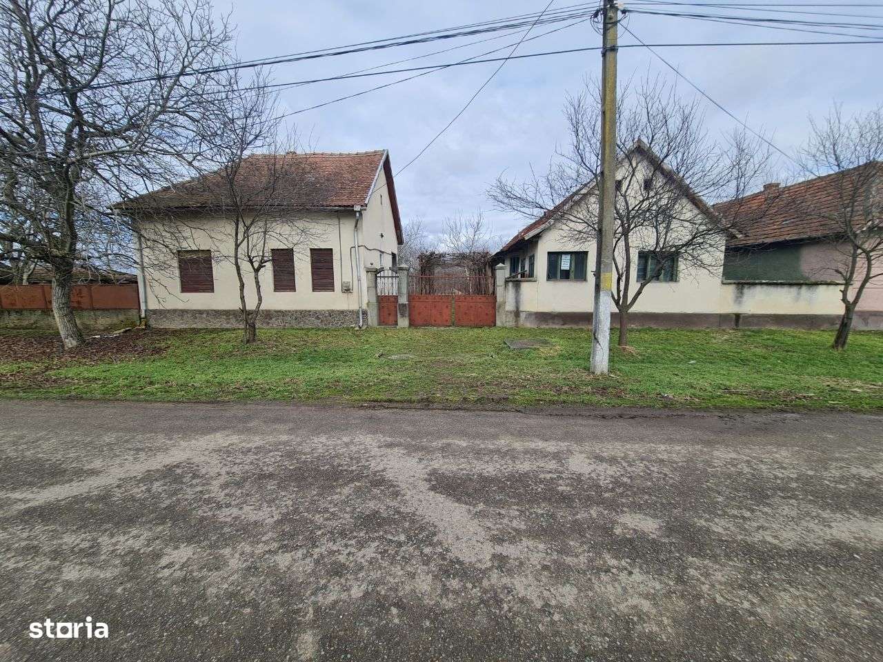 Vand casa de Caramida in Rapsig Jud. Arad 4 camere Baie Bucatarie - Imagine principală: 3/20