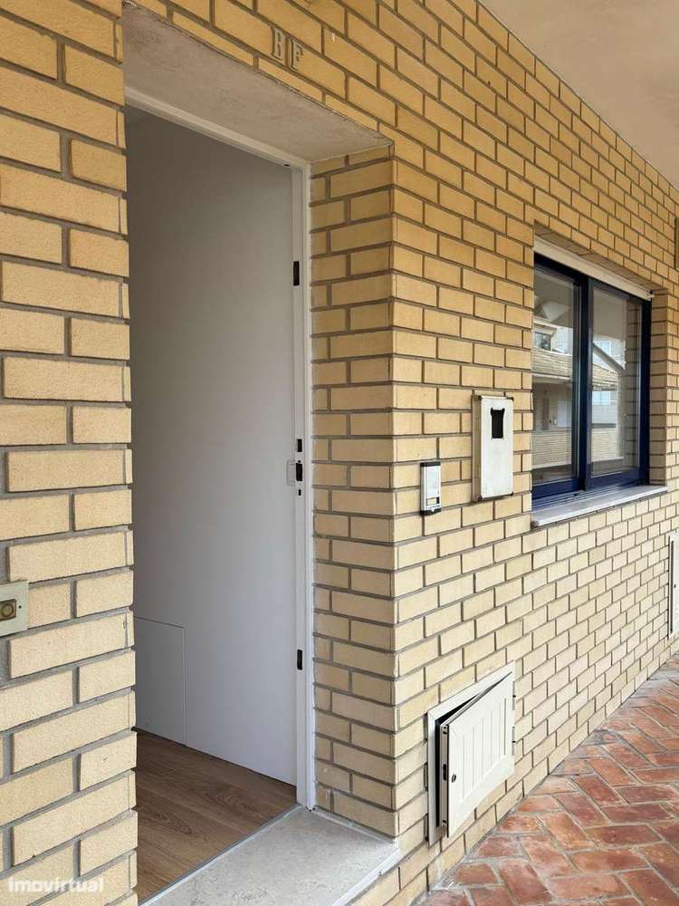 V2 na Primeira Linha de Praia - Grande imagem: 3/33