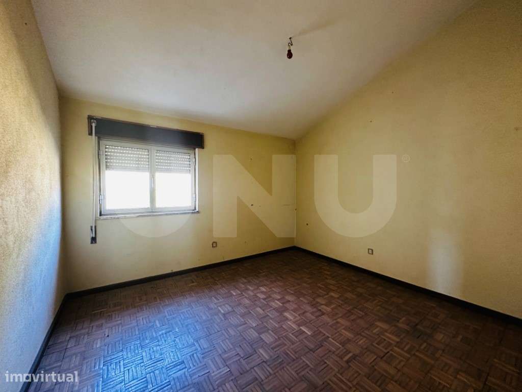 Moradia Espaçosa com Terreno e Potencial de Investimento - Atalaia,...-27