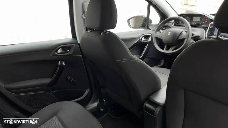 Peugeot 208 1.6 BlueHDi Style - 14