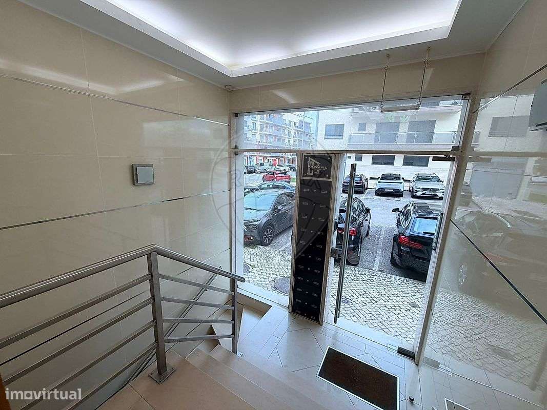 Apartamento T3 para arrendamento - Grande imagem: 2/18