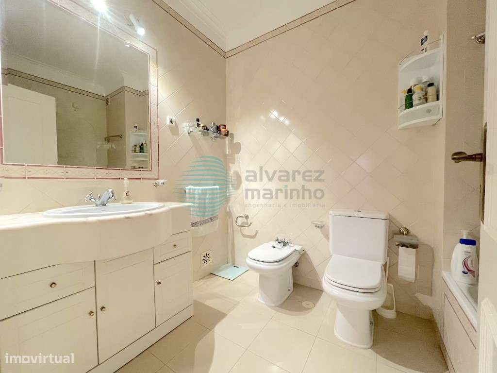 Penthouse 4 assoalhadas com uma área de 232m2, terraço 107m2, Vau, ...-40