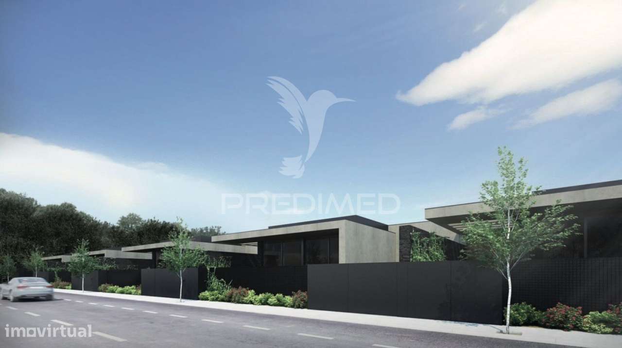 Moradia T3 com Piscina e Jardim em Palmeira, Braga - Grande imagem: 4/12