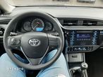 Toyota Auris 1.33 Dual-VVT-i - 10