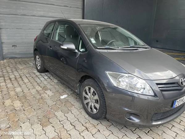 Toyota Auris 1.4 D-4D AC - 2