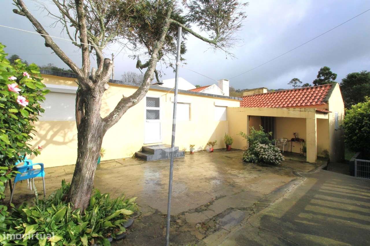 Moradia com 5 Quartos - Feteiras - Ponta Delgada - Grande imagem: 3/17