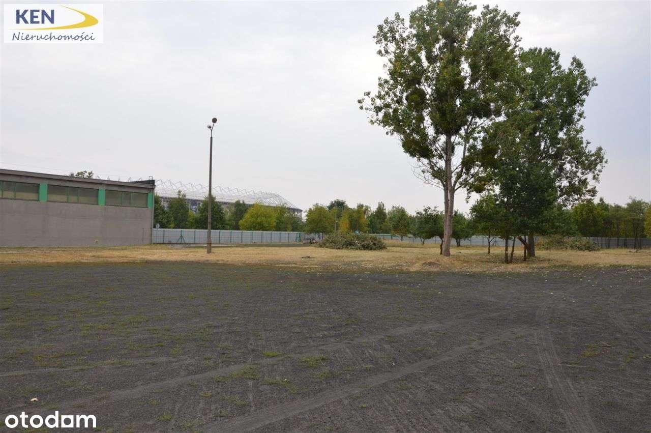 Działka inwestycyjna z halą-9