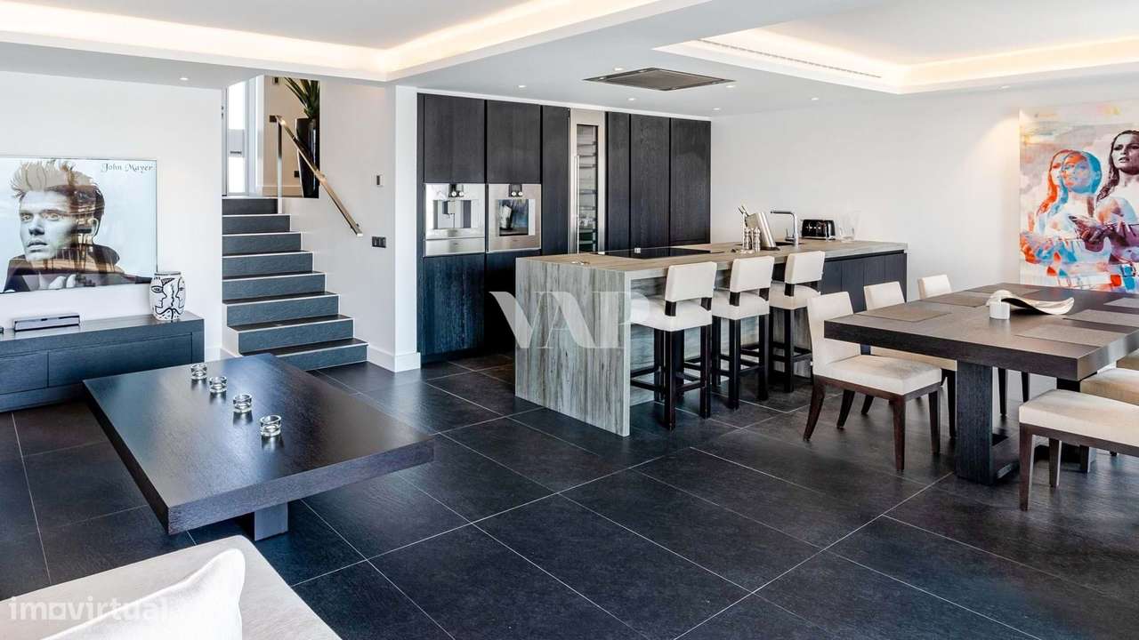 Apartamento T2 duplex remodelado na Marina de Vilamoura - Grande imagem: 3/18