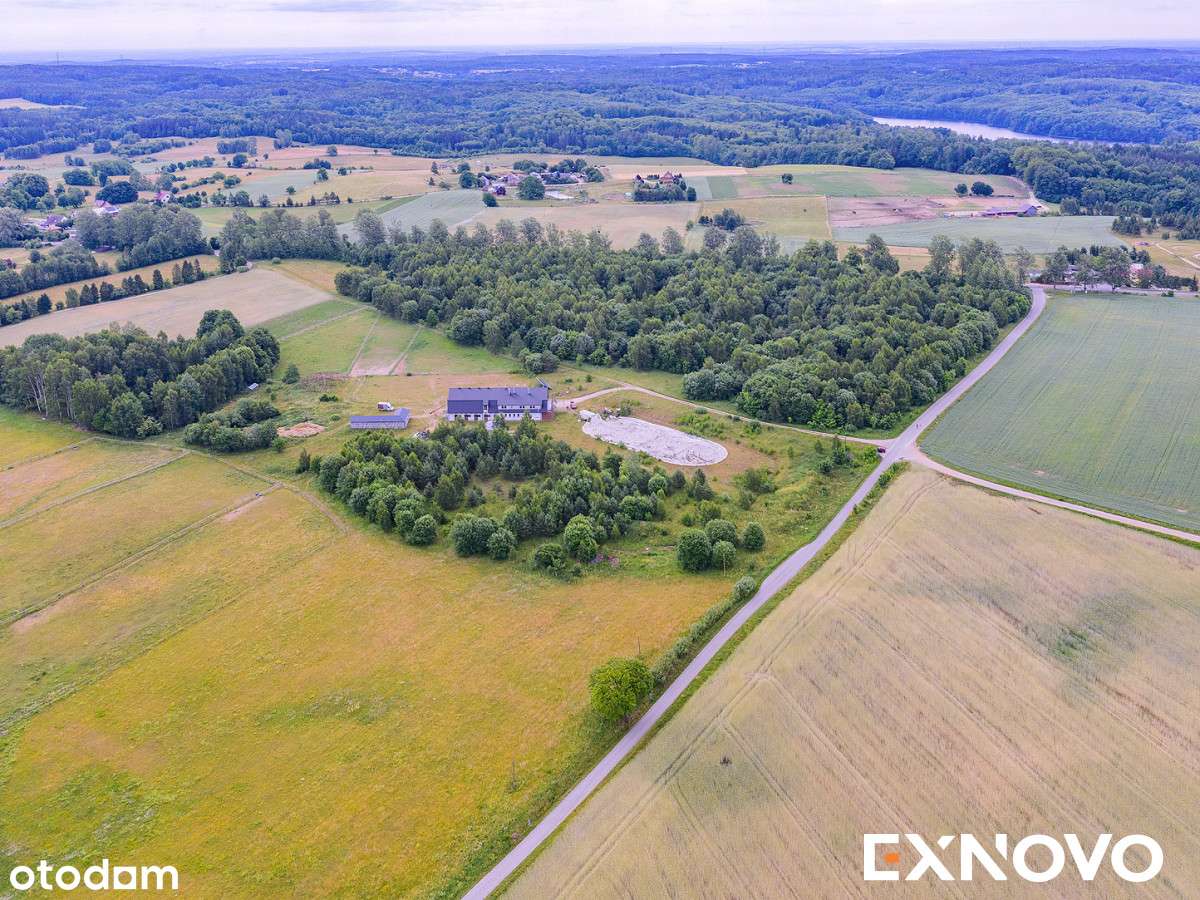 Siedlisko ze stajnią na 4-ha działce na Kaszubach.-3