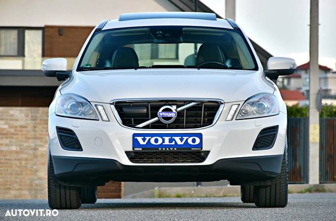 Volvo XC 60 D5 AWD Aut. Summum - 3