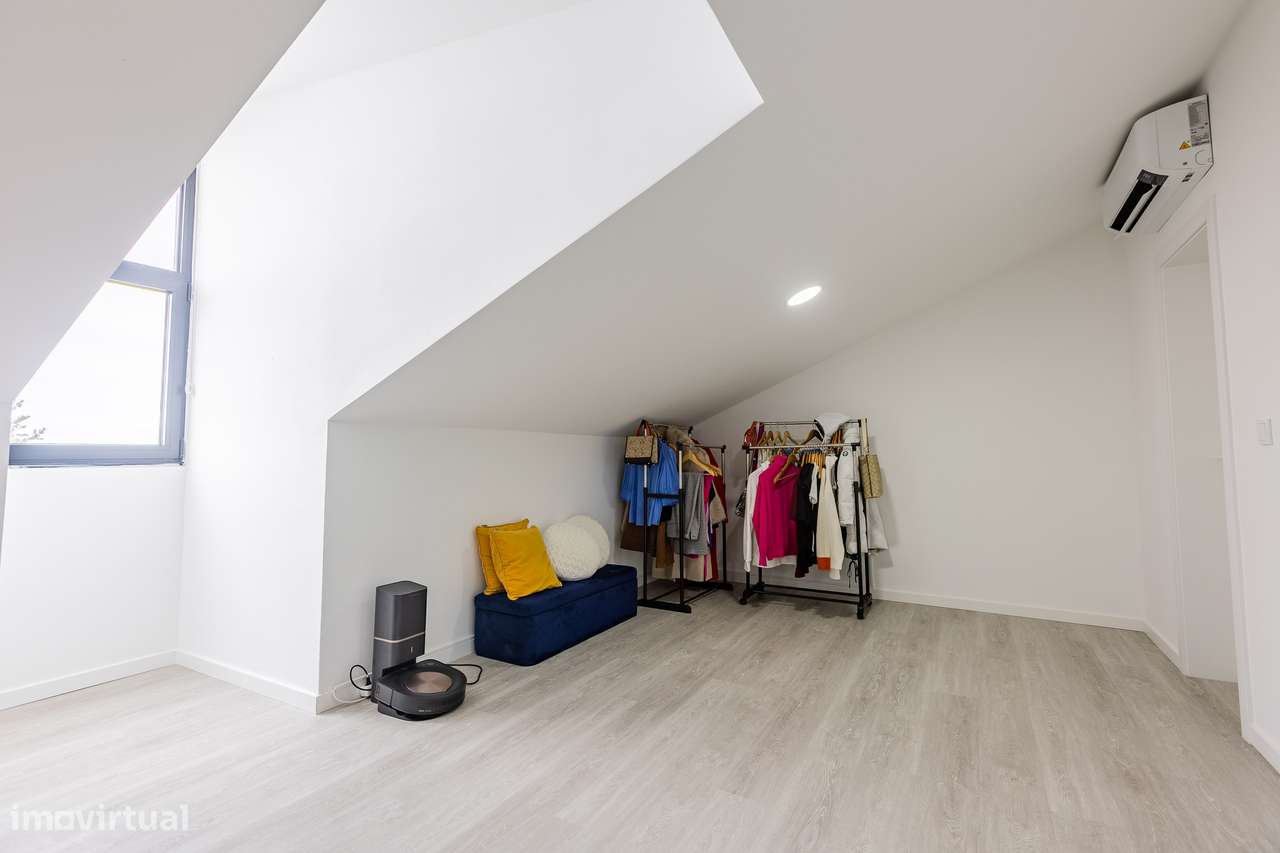 Apartamento Duplex T3 - São Vicente Ferreira.-29