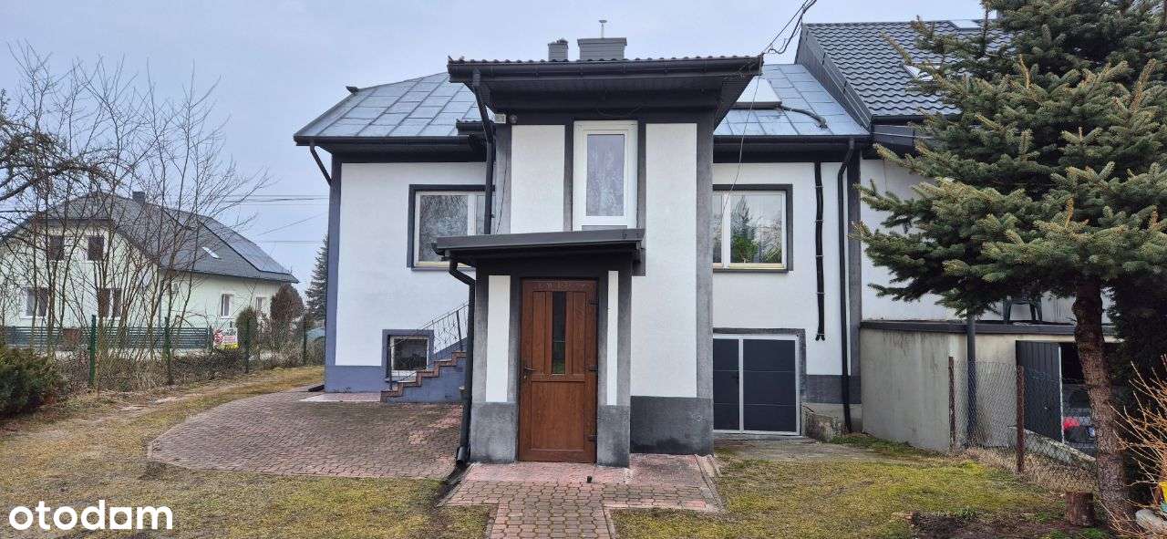 Dom z garażami przy lesie + budynki - Pełny obrazek: 5/19