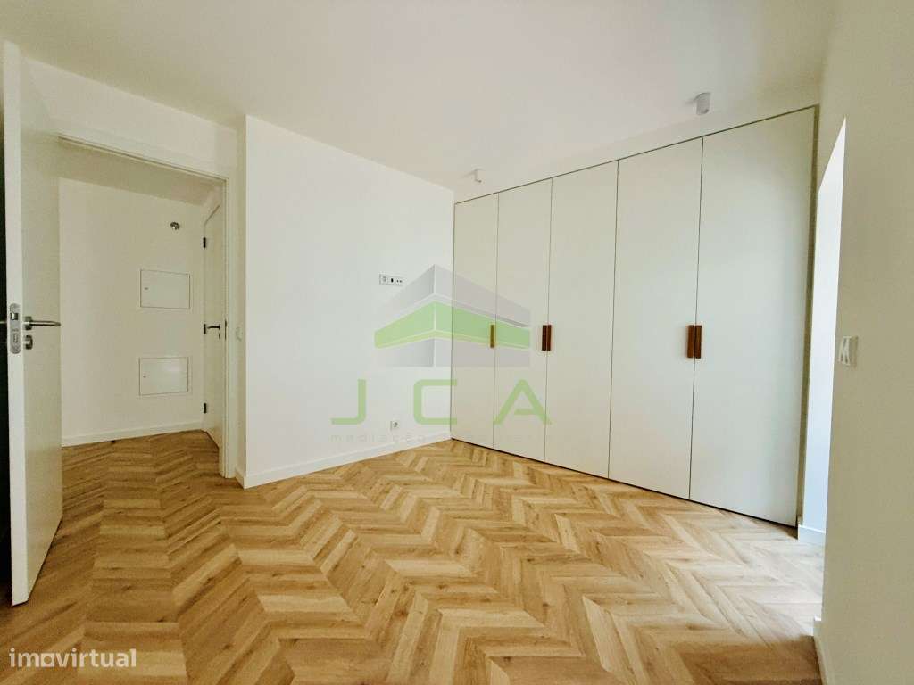 Apartamento T1 novo no centro histórico de Leiria-5