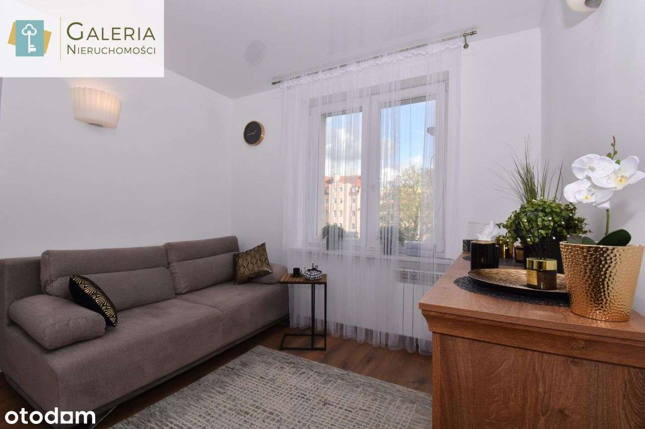 3 pokoje, II piętro w centrum parking za szlabanem-1