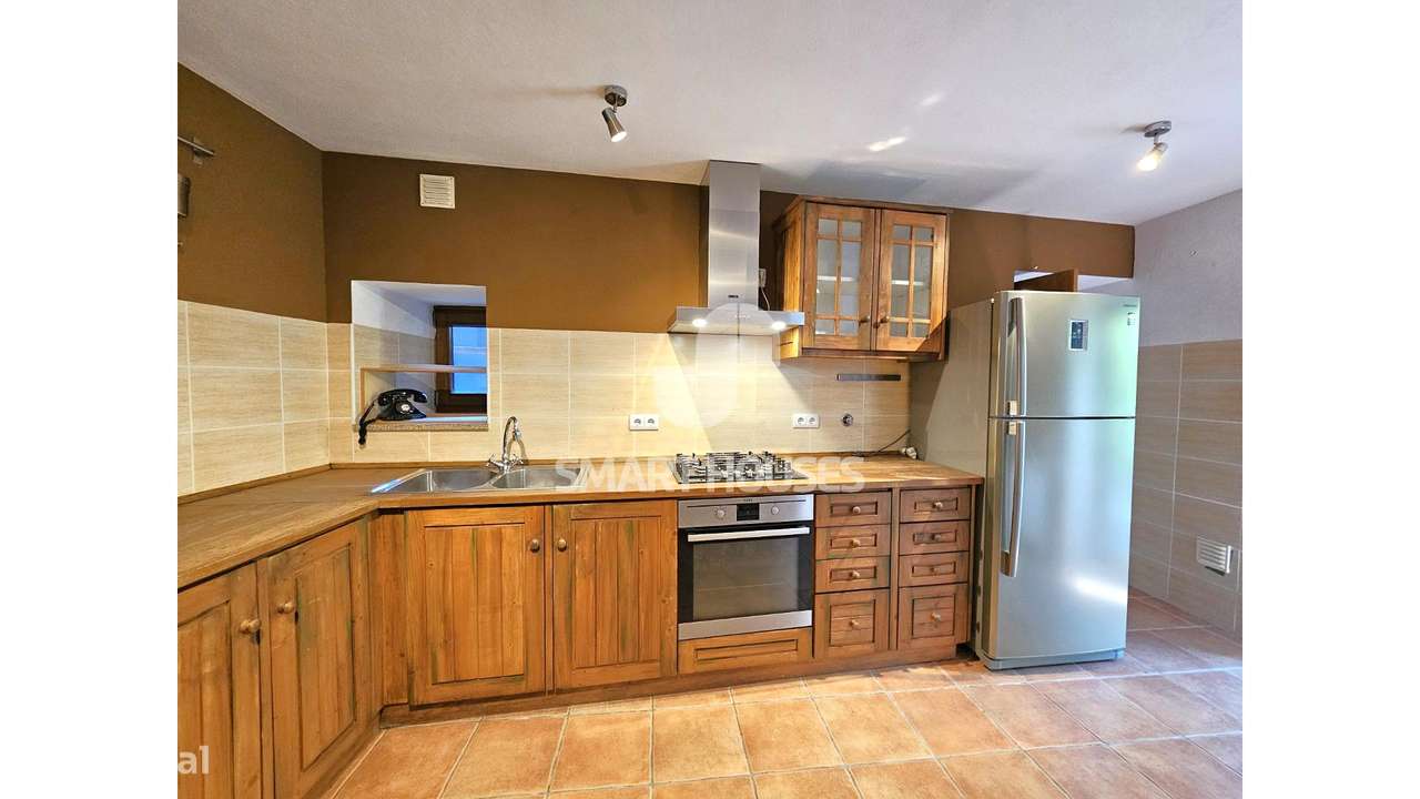 Moradia T3 Caratão c/ terreno junto rio-5