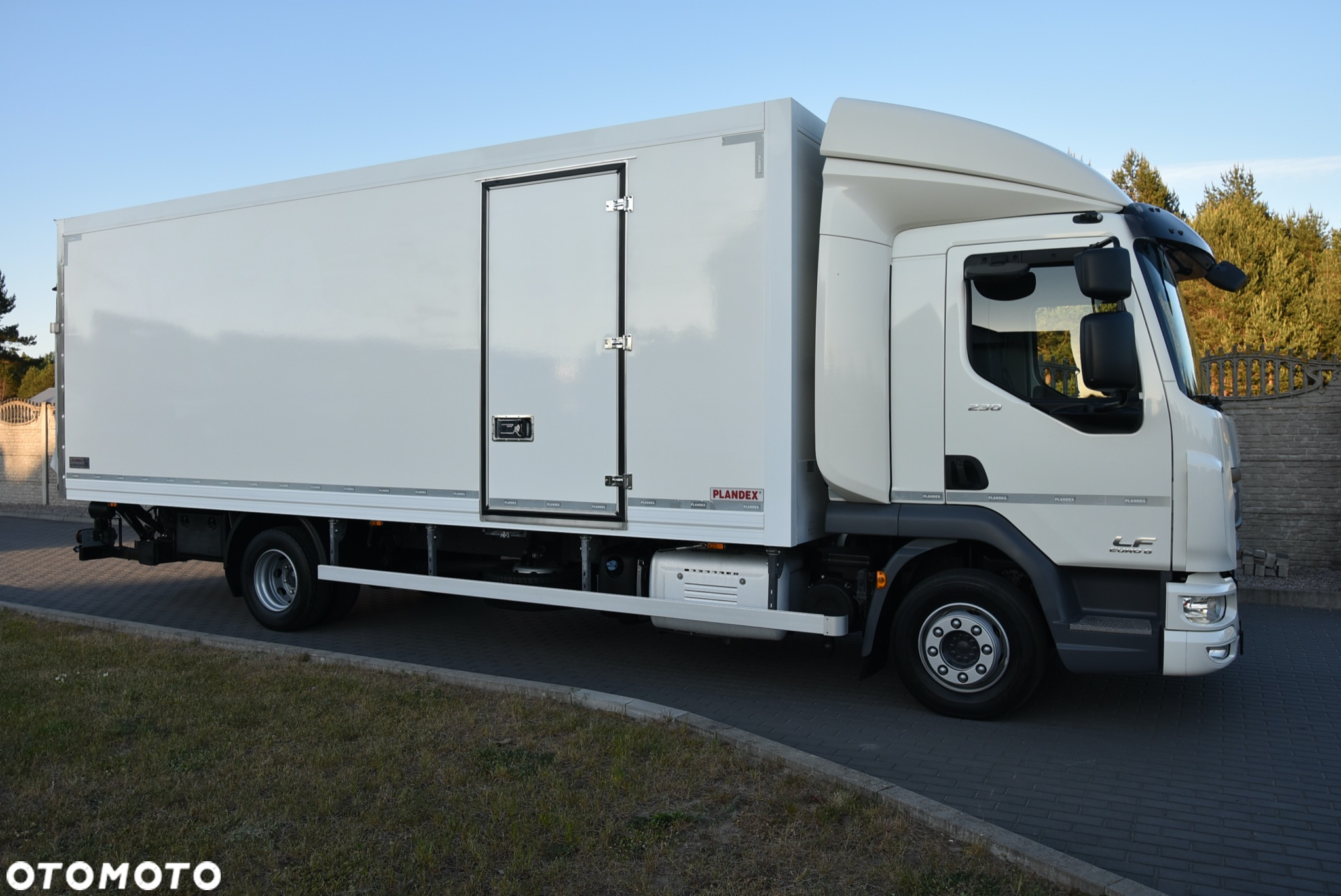 DAF LF 45/ 12-230 / KONTENER/WINDA/ SALON POLSKA/MAŁY PRZEBIEG/JAK NOWY/SERWIS ASO DAF/ - 3