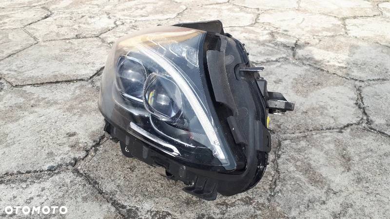 Lampa przednia prawa C205 - 2