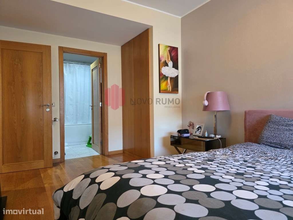 Apartamento T2+1 de Excelência no Centro da Maia | 161 m² | 2 Garag...-32