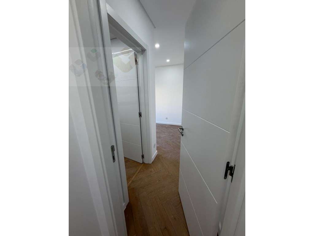 Apartamento T3 Venda Amadora-27