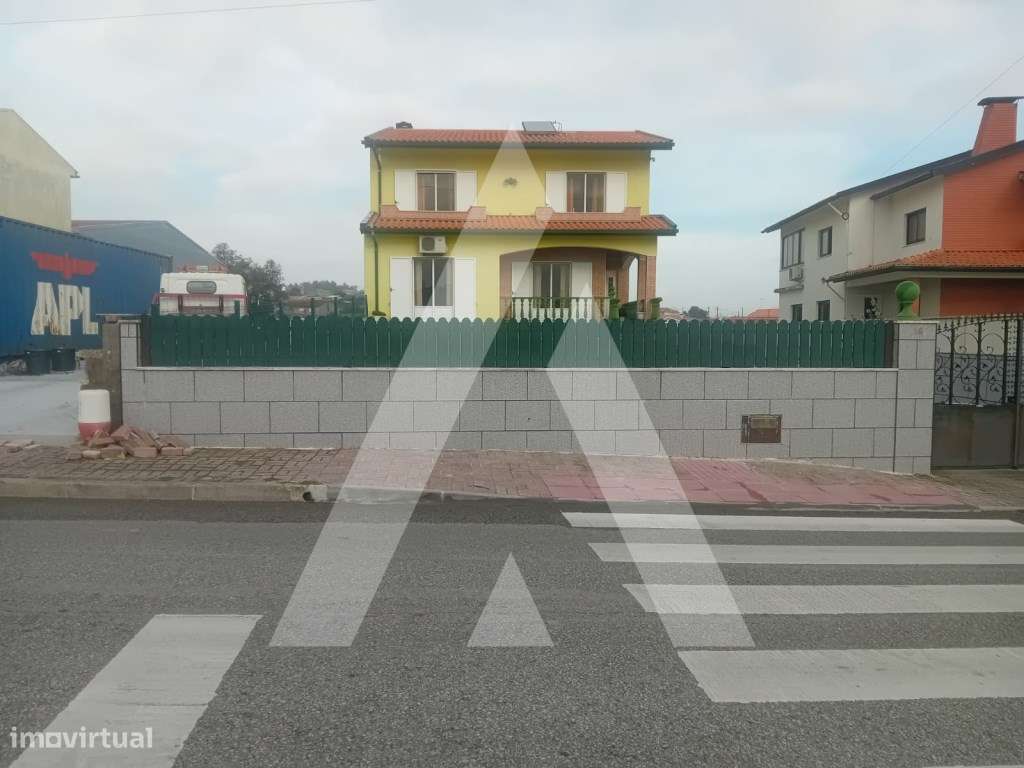 Moradia T4 em Oliveira do Bairro-43