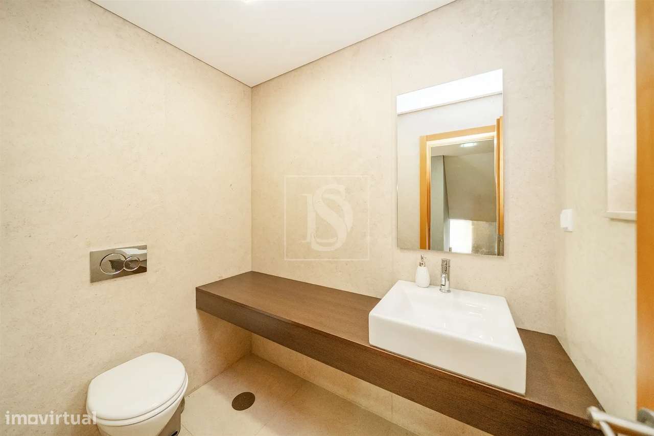 Moradia T4 com 2 Suites em Gamil – Barcelos-25