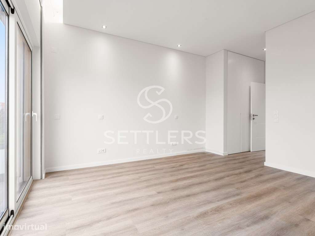 Moradia T4 isolada - Parede-17