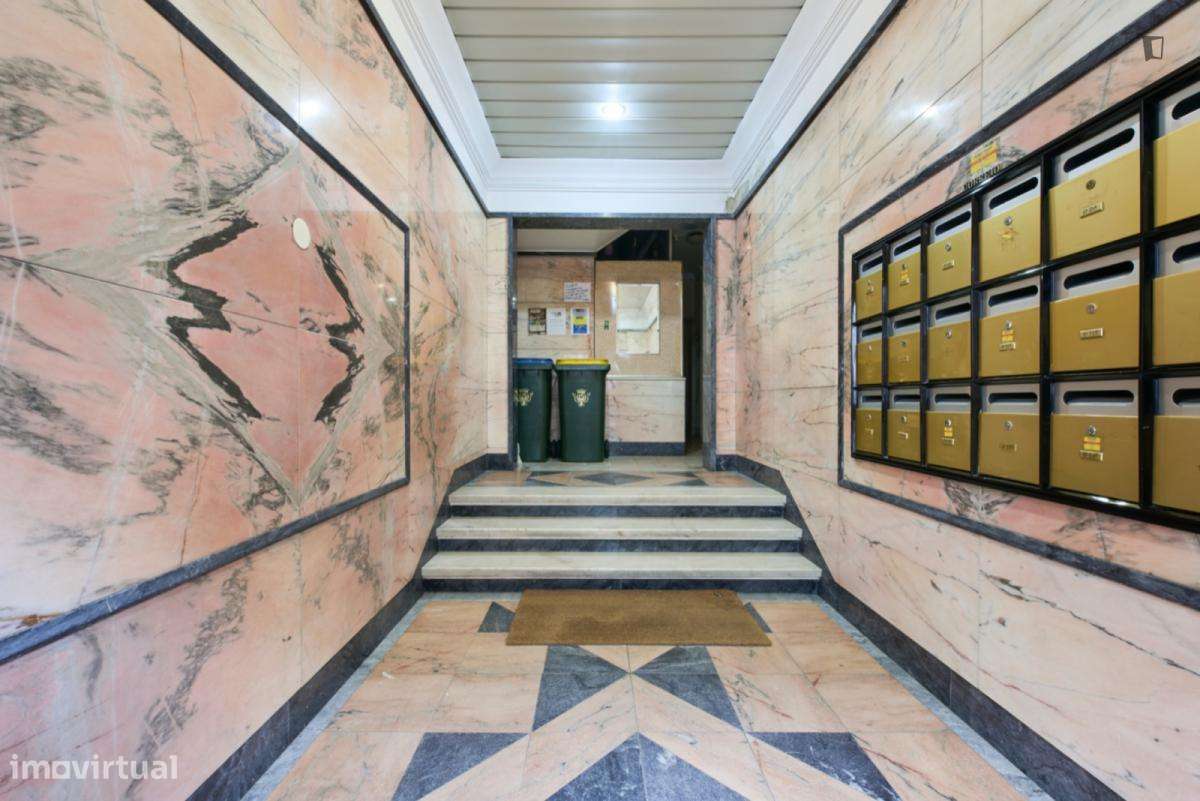 Quarto - localizado em Arroios Lisbon - Grande imagem: 4/7