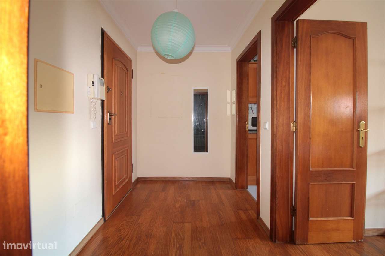 Apartamento T0 Praça da República - Grande imagem: 4/9