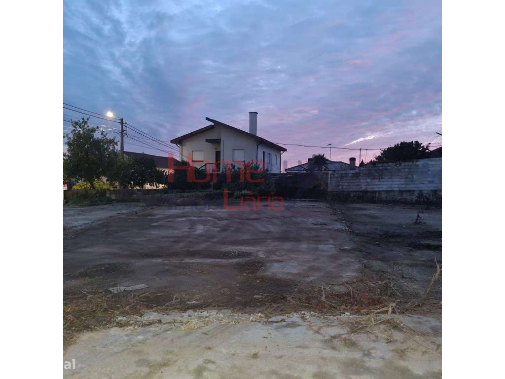 Terreno com 1260 m² em Vilela-2