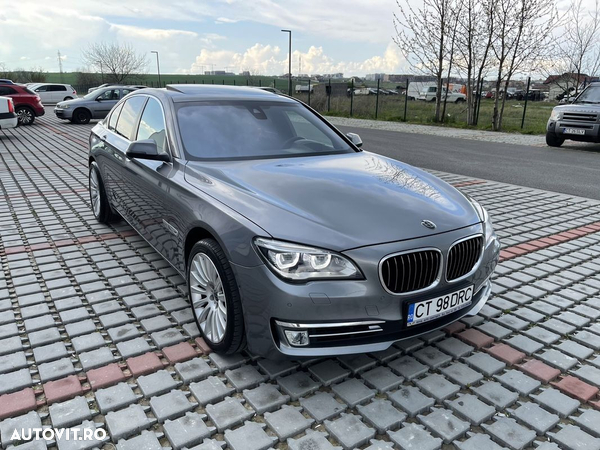 BMW Seria 7 750d xDrive Blue Performance Edition Exclusive - 34