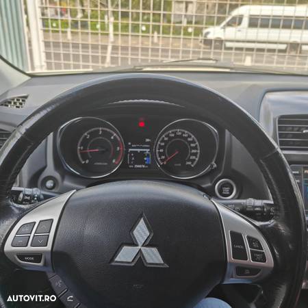 Mitsubishi ASX 1.8 DI-D 4WD Diamant Edition - 6